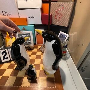 Three penguins vintage